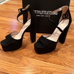 Pretty little thing, black suede platform sandals, size 9-US size, never worn